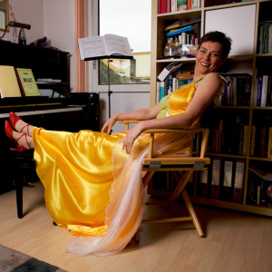 Ellenluivoorpiano-vierkant Home